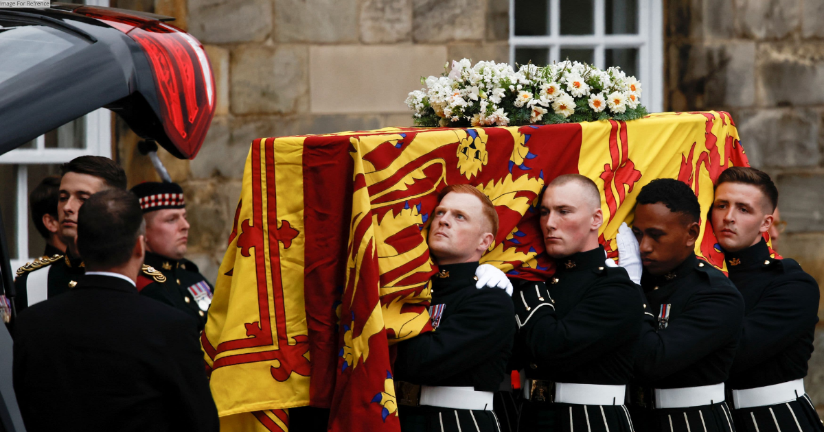 Queen Elizabeth's coffin arrives in Edinburgh, Scotland